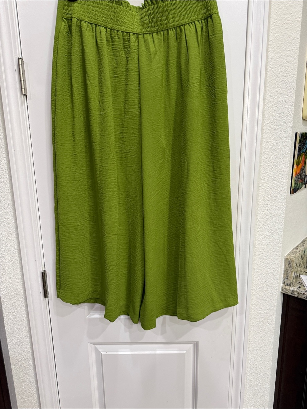 Jules & Leopold Olive Green Wide-Leg Culotte Pants - Picture 5 of 5
